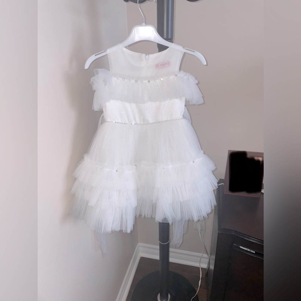 Beautiful flower girl dress